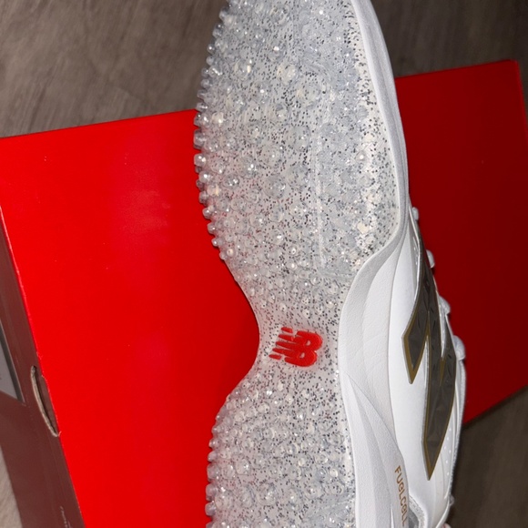 New Balance Fuse women’s sneakers - Picture 2 of 4